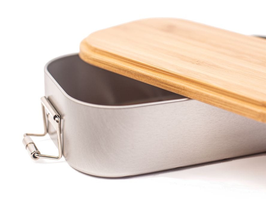 Jausenbox aus Weißblech mit Bambusdeckel